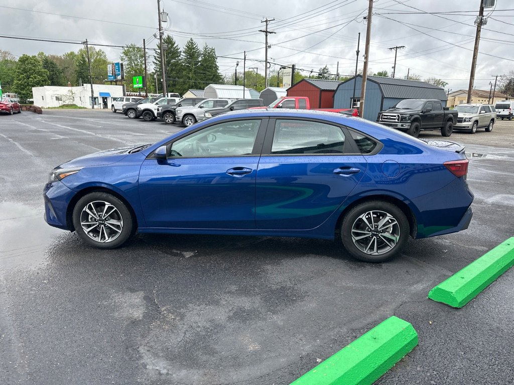 Used 2024 Kia Forte LXS FWD image 4
