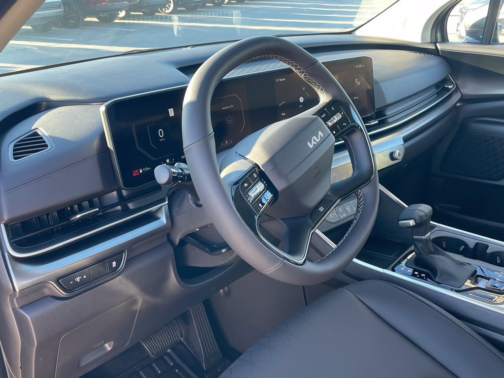 New 2027 Kia Carnival SX w/ Dark Edition Package FWD image 9