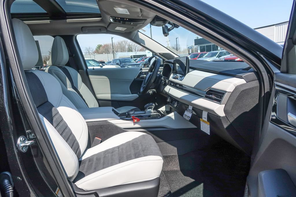 New 2026 Mitsubishi Outlander SE AWD/4WD image 19
