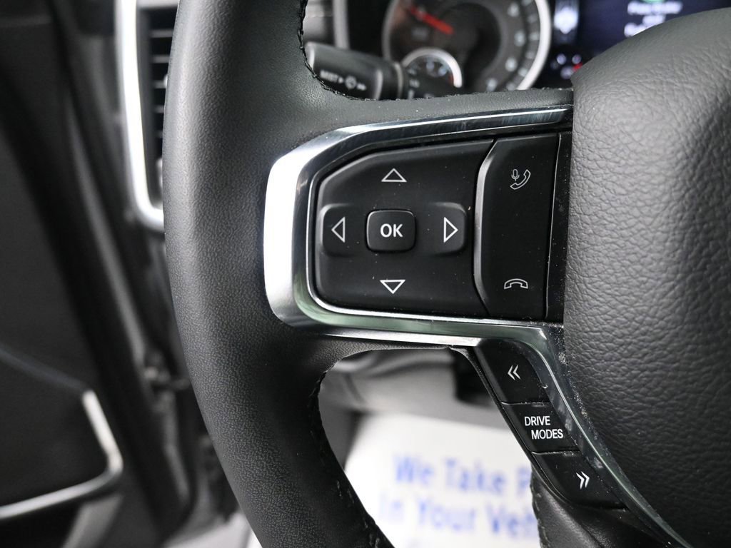 Used 2025 RAM 1500 Laramie image 33