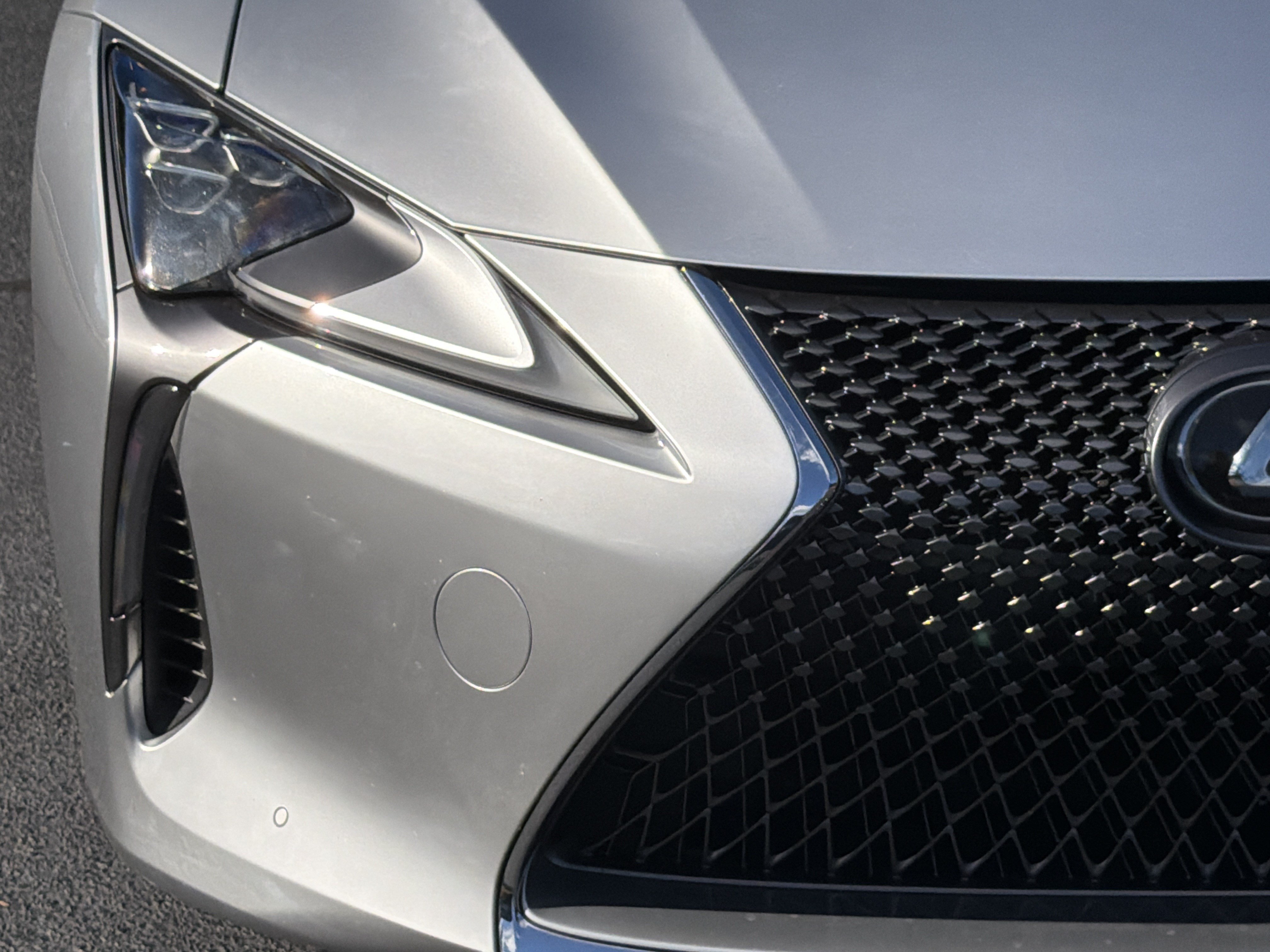 Used 2018 Lexus LC 500 Coupe w/ Performance Package RWD image 18