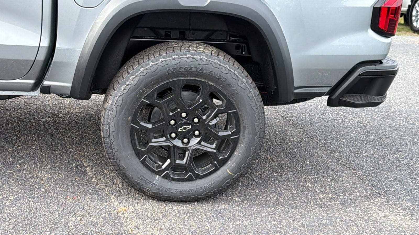 Used 2026 Chevrolet Colorado Trail Boss AWD/4WD image 9