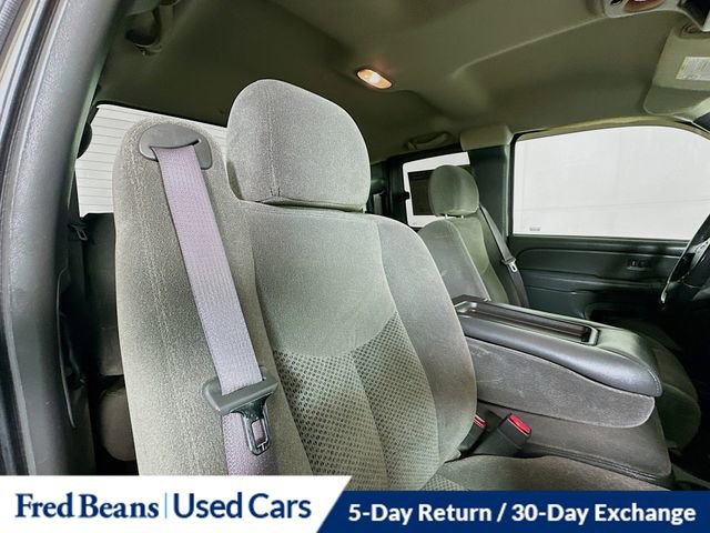 Used 2006 Chevrolet Silverado 2500 LT w/ Snow Plow Prep Package image 23