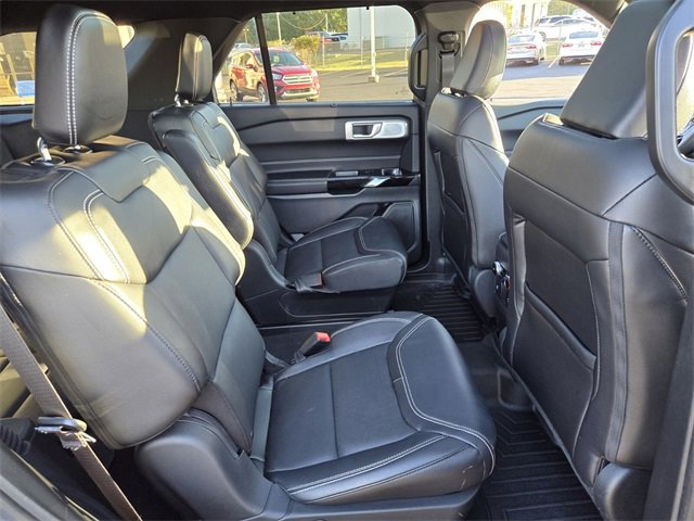 Used 2024 Ford Explorer ST w/ Equipment Group 401A image 17
