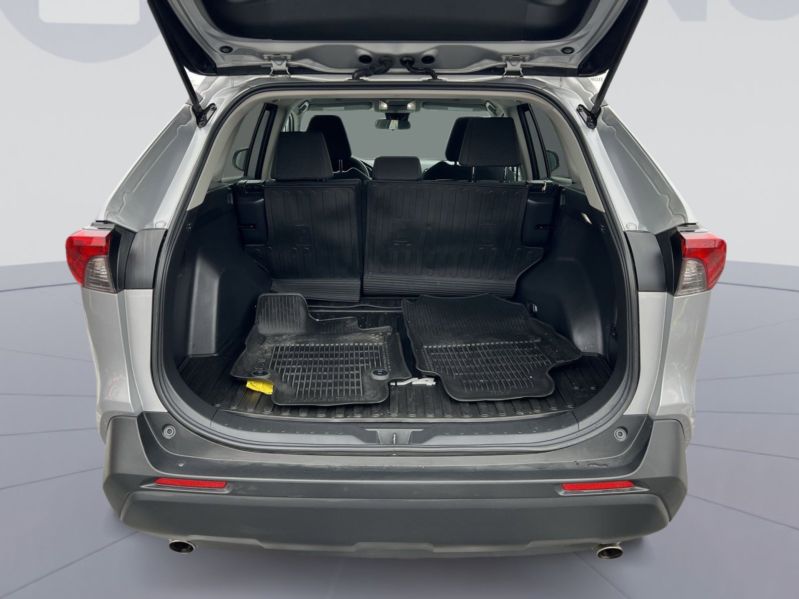 Used 2023 Toyota RAV4 LE image 23