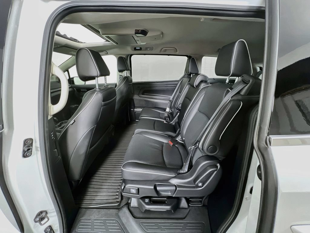 Used 2025 Honda Odyssey Elite image 25