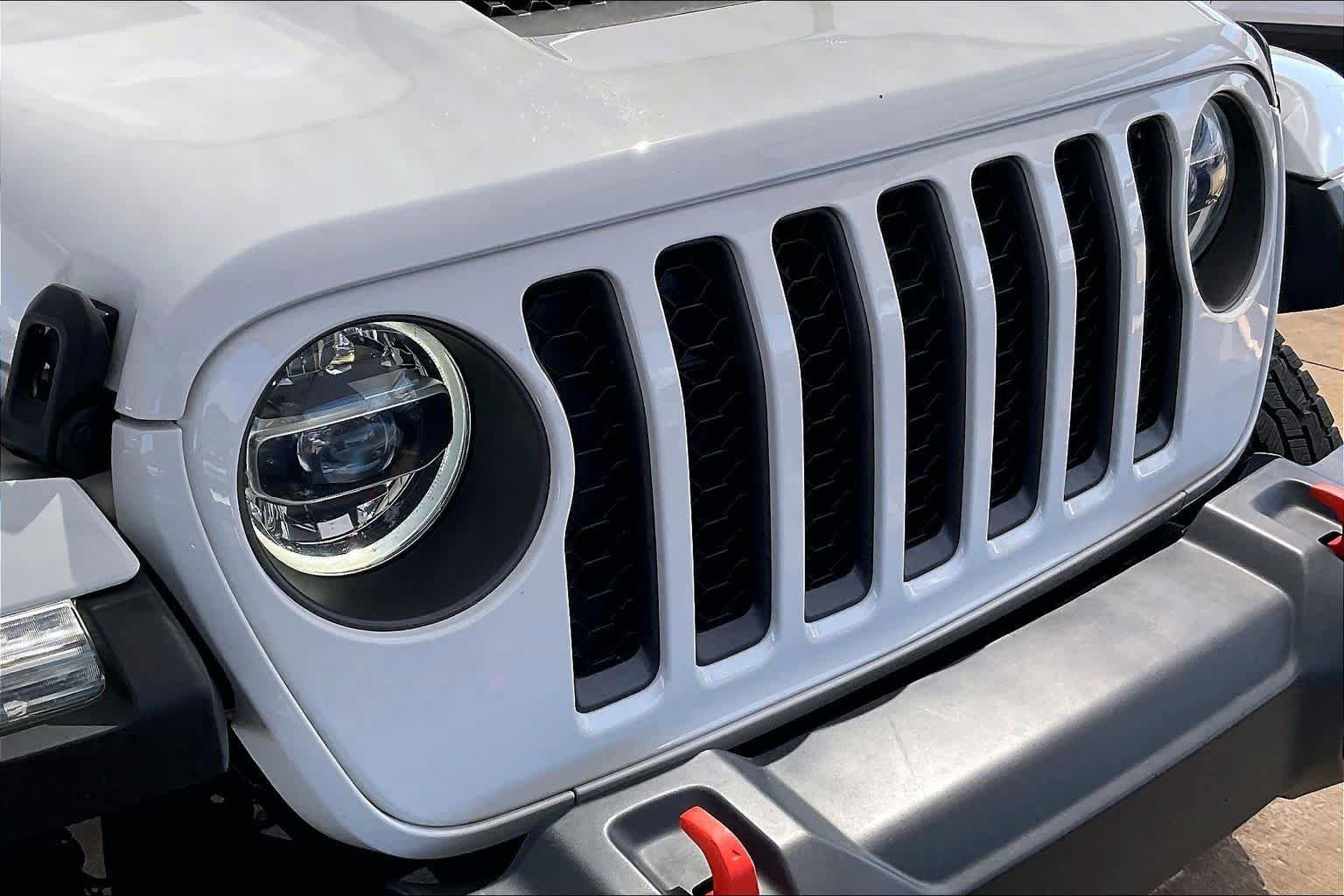 Used 2022 Jeep Gladiator Mojave w/ LED Lighting Group AWD/4WD image 29