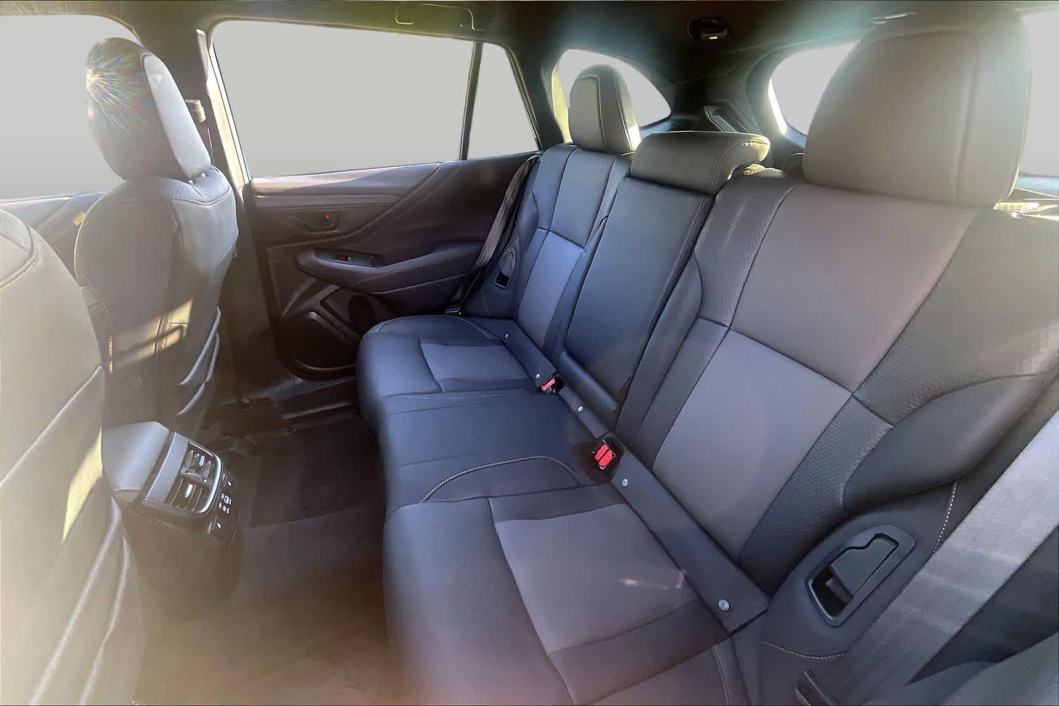 Used 2025 Subaru Outback Wilderness AWD/4WD image 21