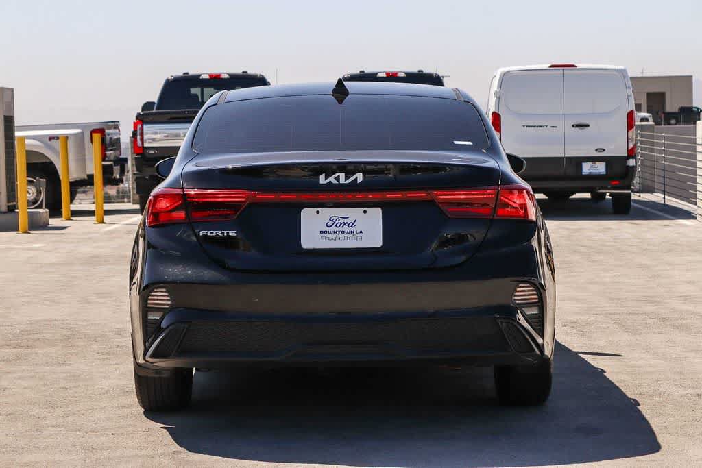 Used 2022 Kia Forte LXS FWD image 5