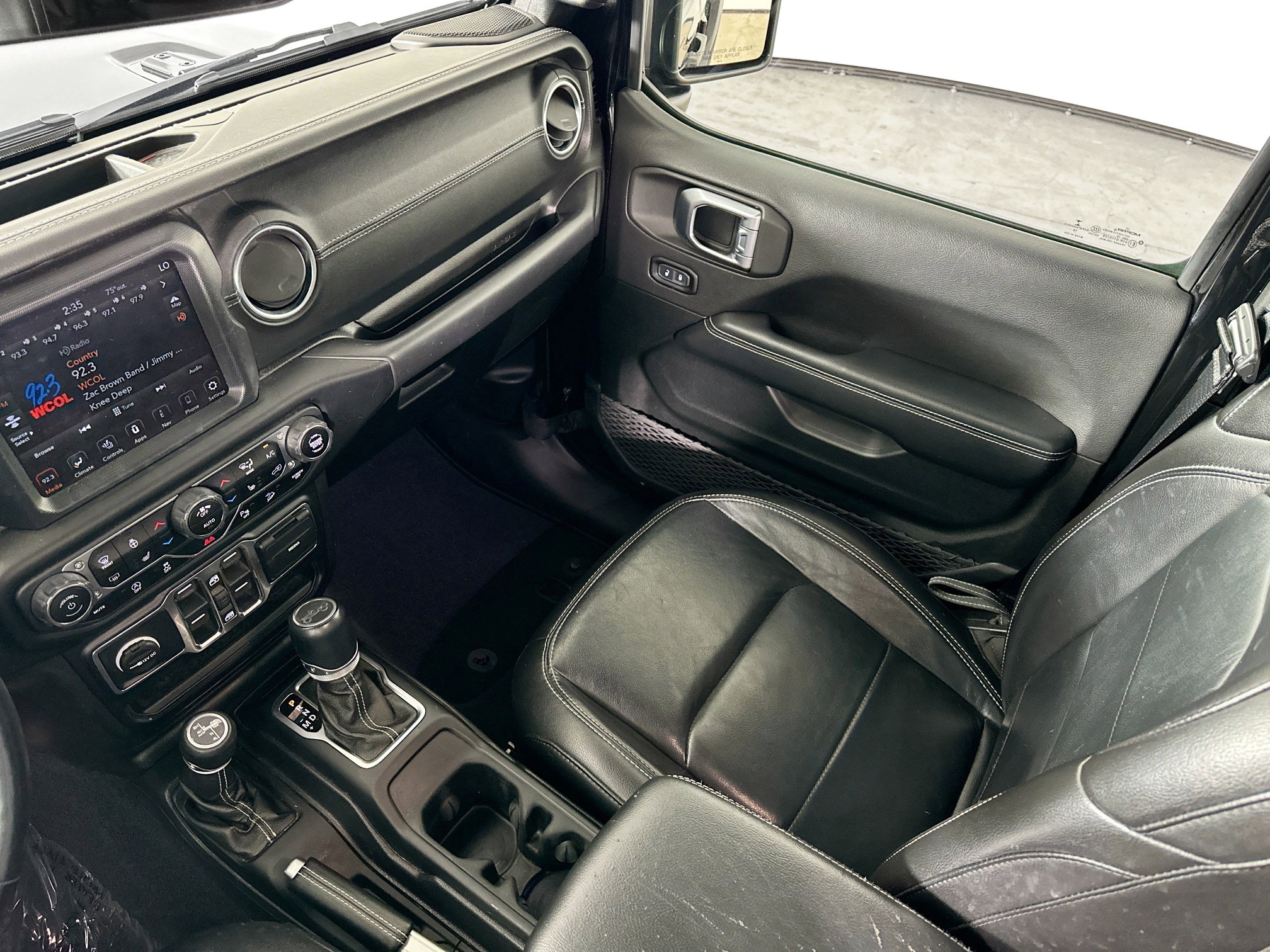 Used 2020 Jeep Wrangler Unlimited Sahara AWD/4WD image 30