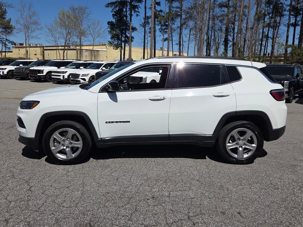Used 2024 Jeep Compass Latitude image 4