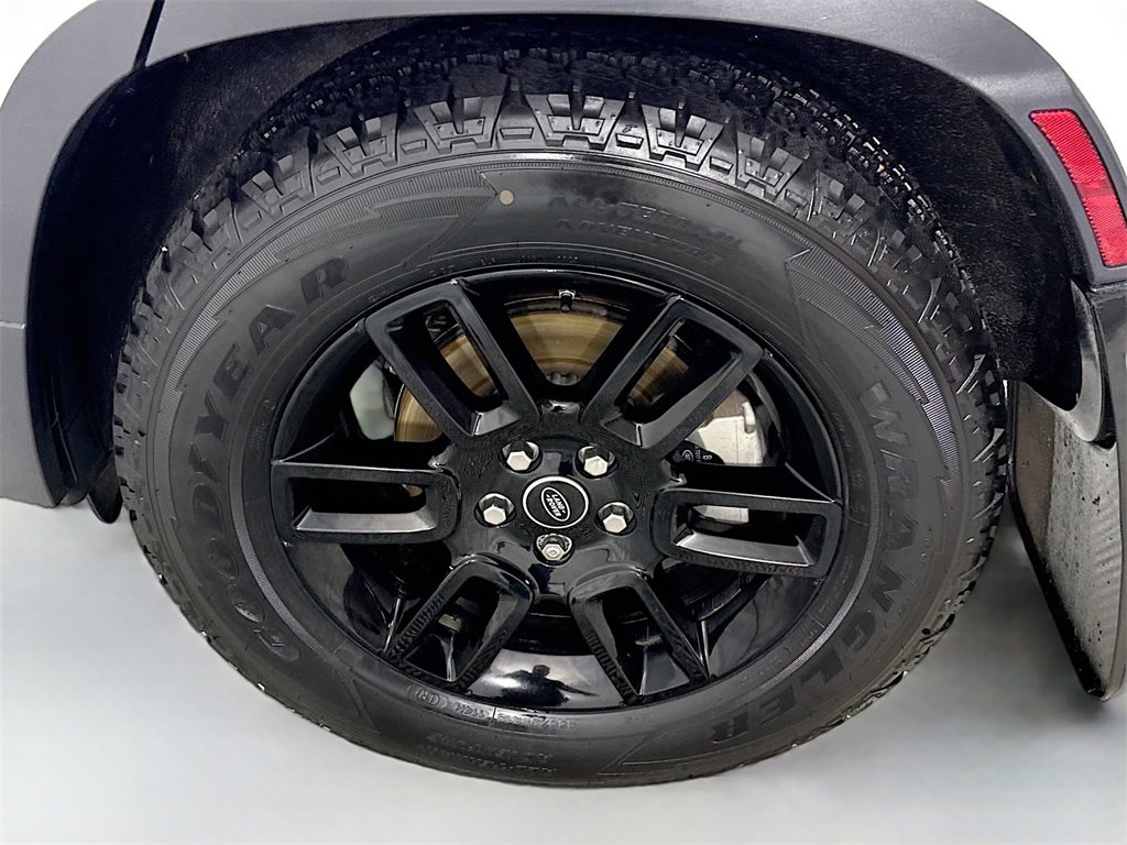 Certified 2020 Land Rover Defender 110 S image 25