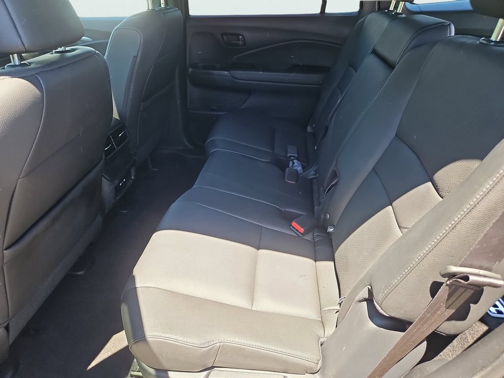 Certified 2024 Honda Passport EX-L image 31