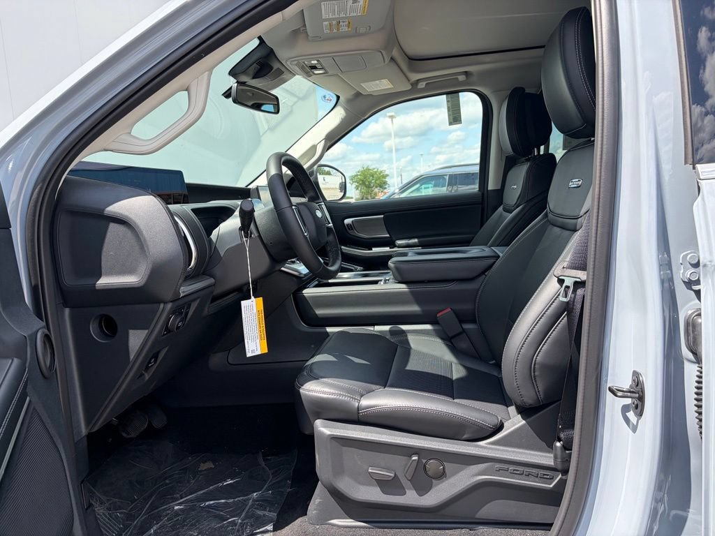 New 2026 Ford Expedition Max Platinum AWD/4WD image 13