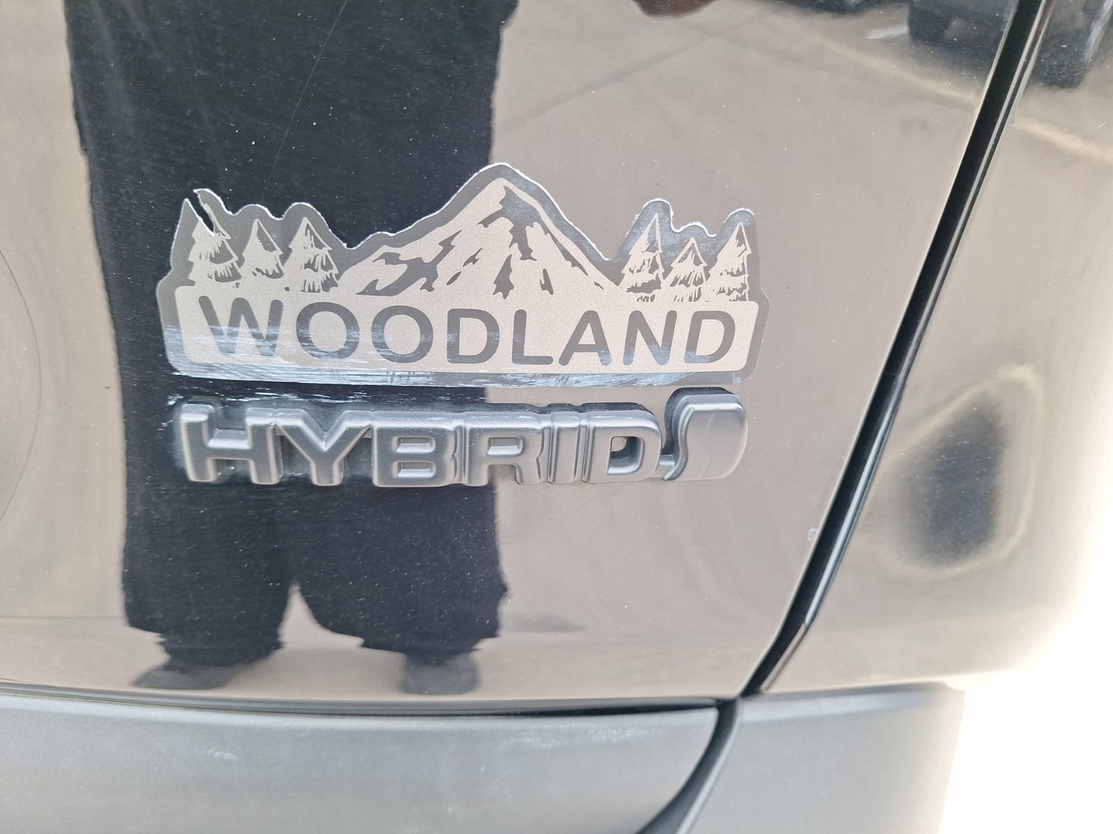 Used 2024 Toyota RAV4 AWD Hybrid image 12