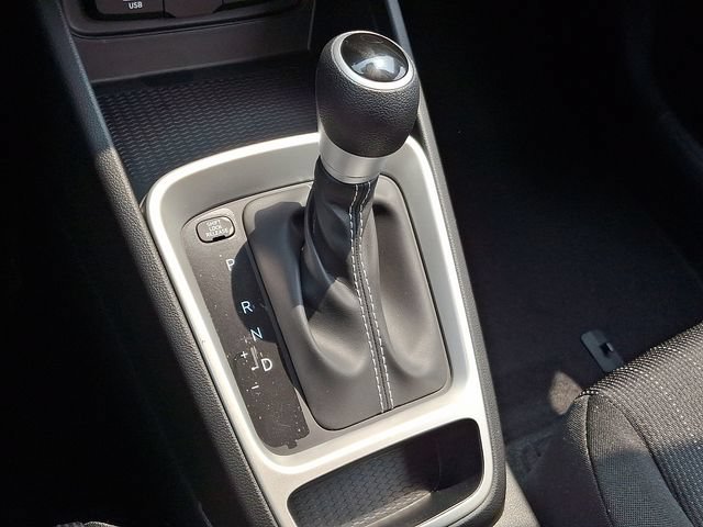 New 2026 Hyundai Venue SE FWD image 17