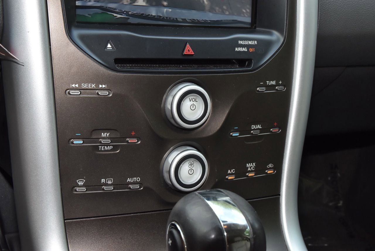 Used 2014 Ford Edge SEL w/ Equipment Group 205A FWD image 29
