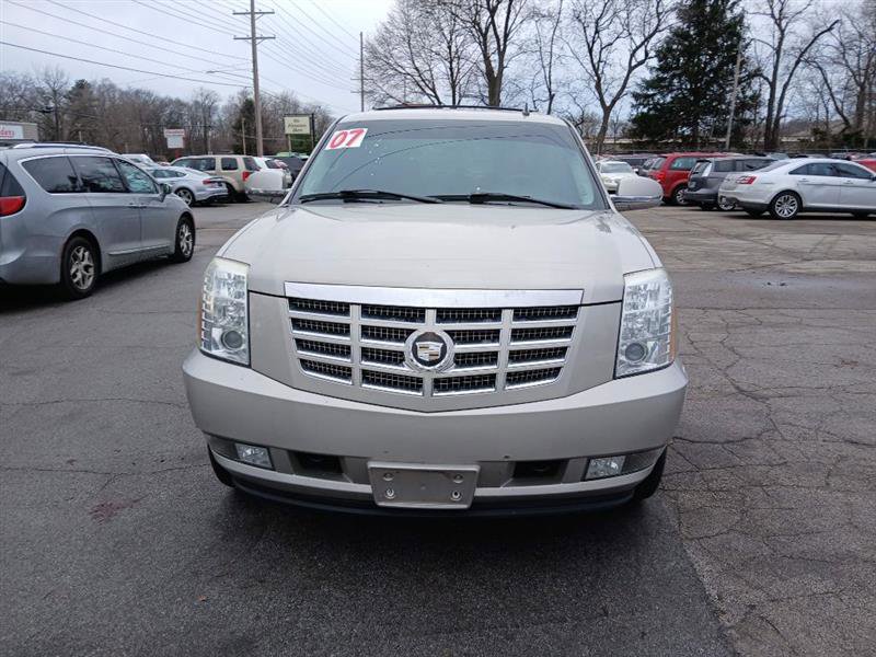 Used 2007 Cadillac Escalade AWD w/ Information Package image 8