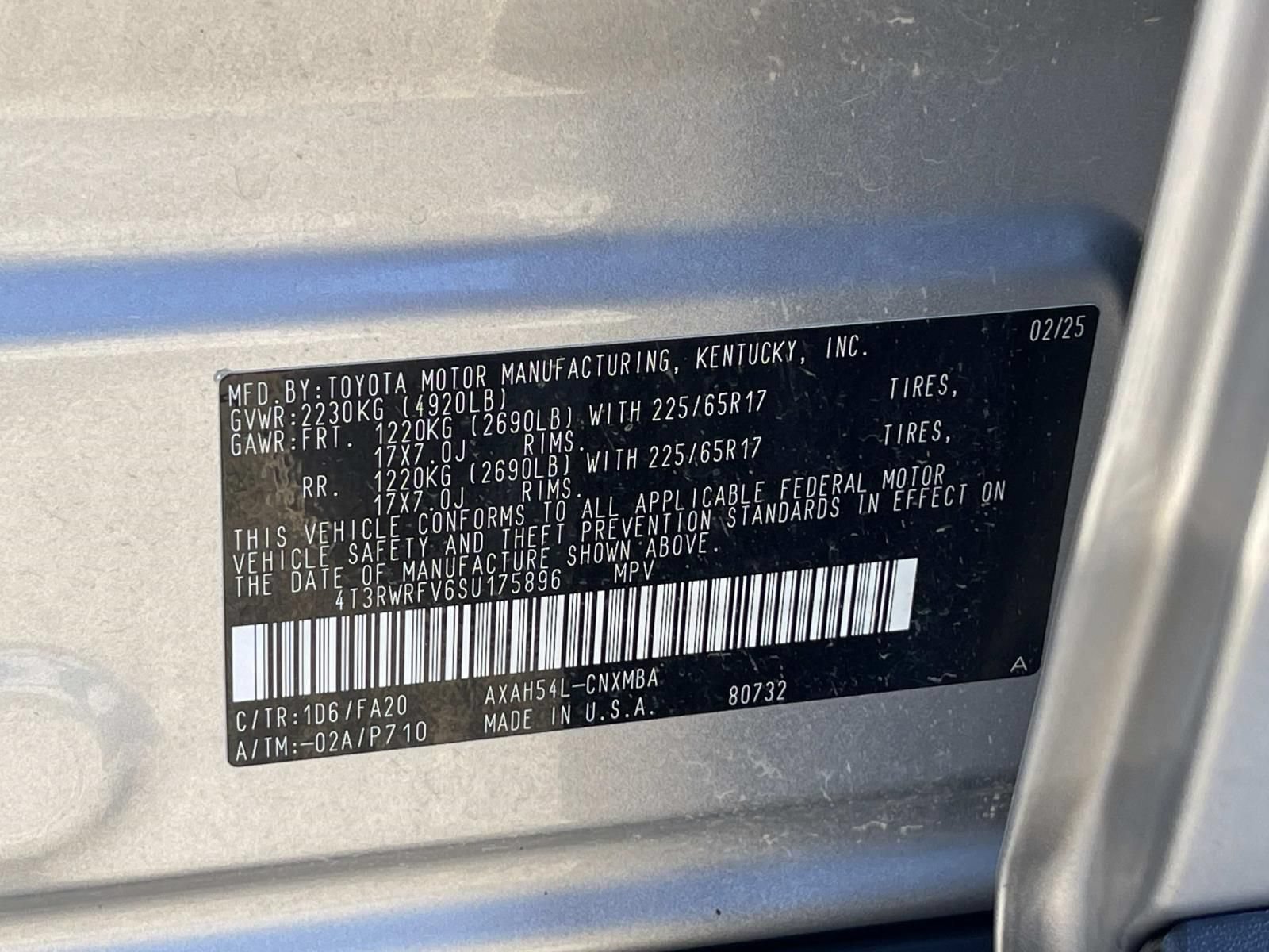 Used 2025 Toyota RAV4 XLE AWD/4WD image 15