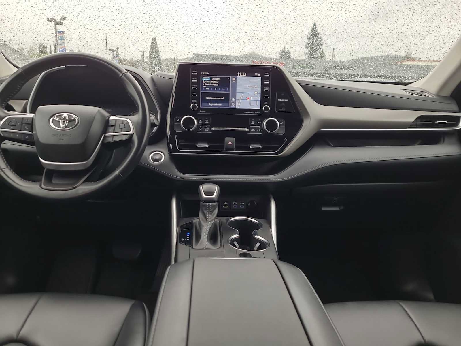 Used 2022 Toyota Highlander XLE image 18