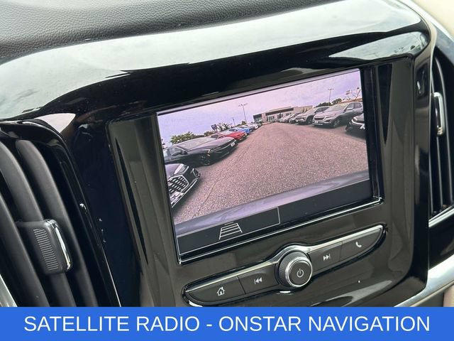 Used 2023 Chevrolet Traverse LS w/ Safety Package FWD image 4