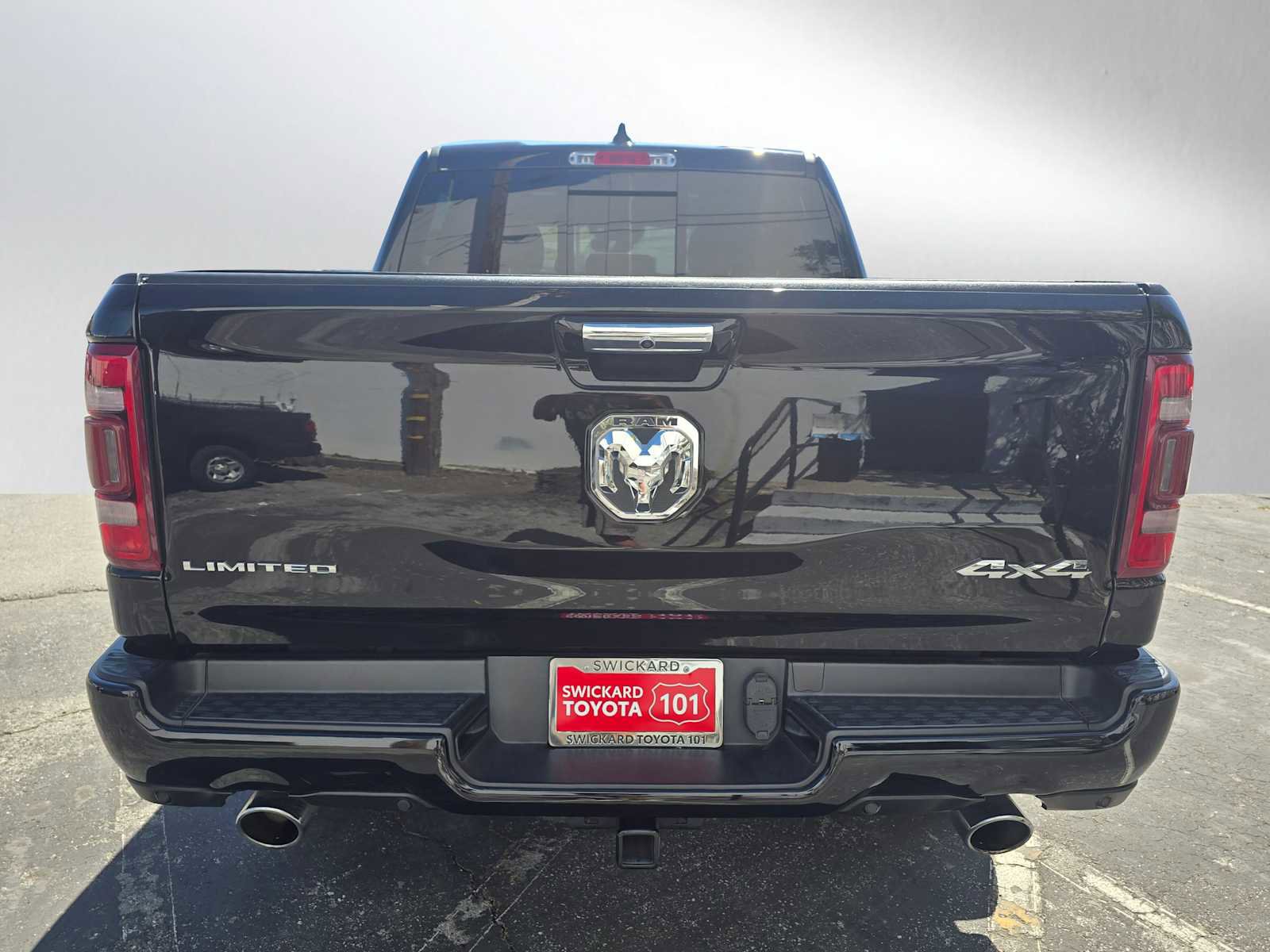 Used 2019 RAM 1500 Limited image 4