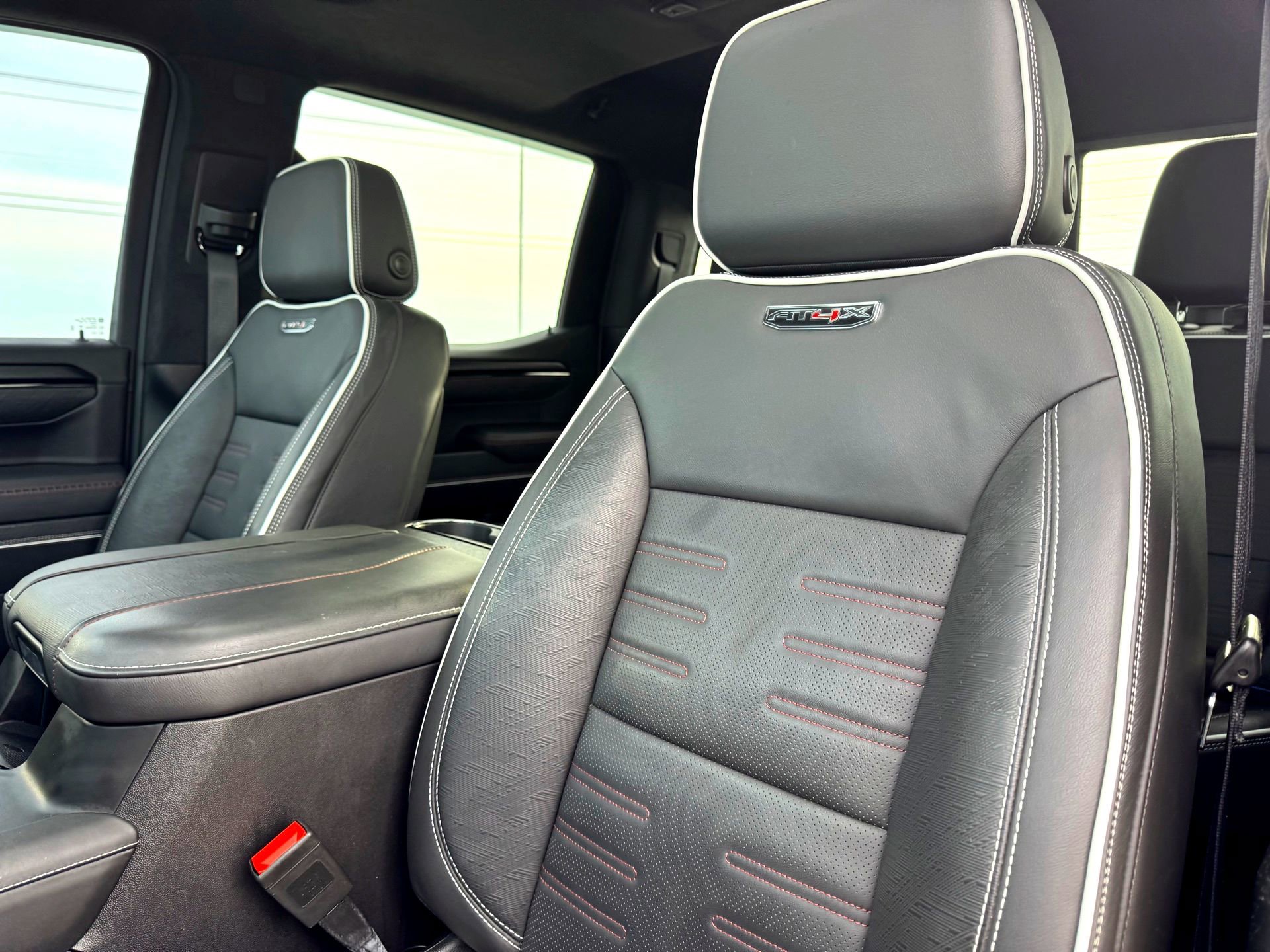 Used 2024 GMC Sierra 1500 AT4X AWD/4WD image 16