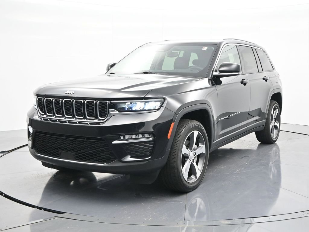 Used 2023 Jeep Grand Cherokee Limited w/ Trailer Tow Prep Group (B)