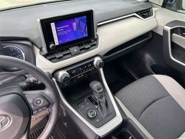 Used 2024 Toyota RAV4 XLE w/ Convenience Package image 32