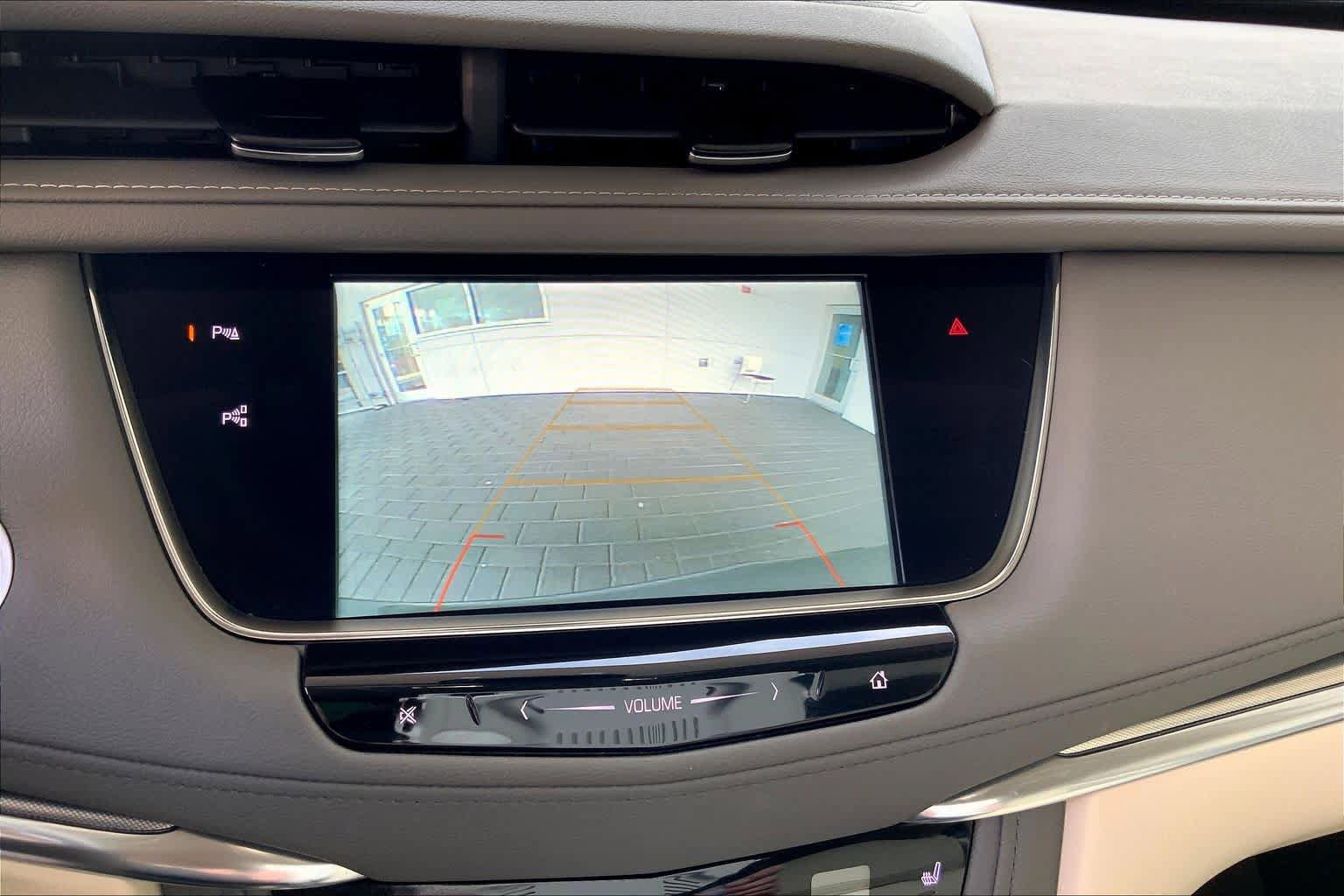 Used 2019 Cadillac XT5 Premium Luxury w/ Driver Assist Package AWD/4WD image 29
