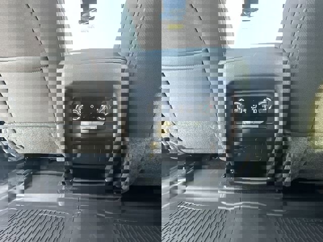 New 2026 Chevrolet Traverse LT w/ Sun and Wheel Package FWD image 23