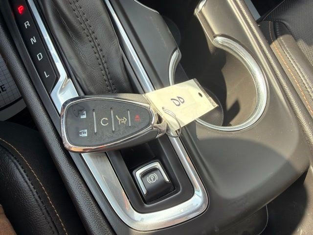 Used 2018 Chevrolet Equinox Premier FWD image 36