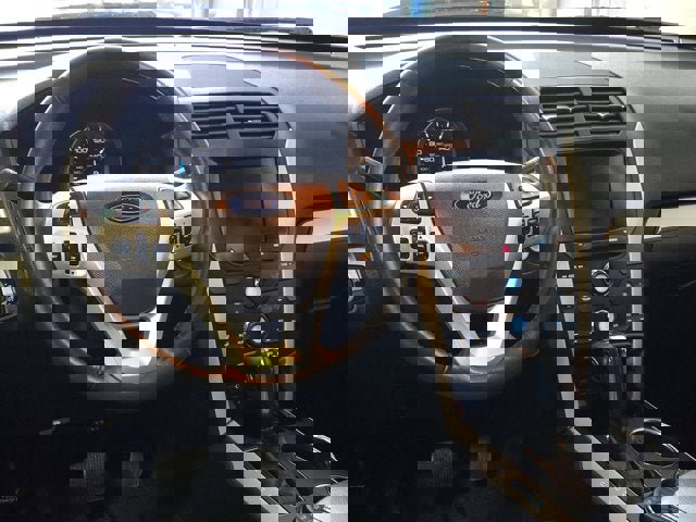 Used 2014 Ford Explorer XLT w/ Equipment Group 202A image 19