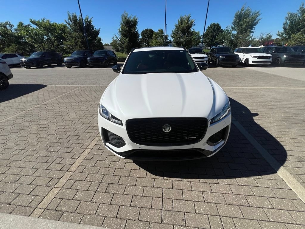 Used 2024 Jaguar F-PACE R-Dynamic S AWD/4WD image 2