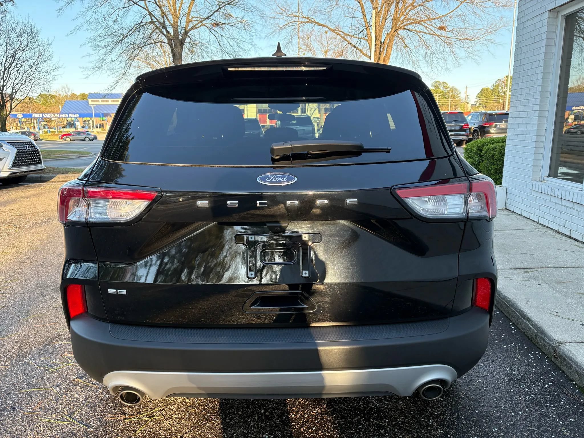 Used 2022 Ford Escape SE FWD image 5