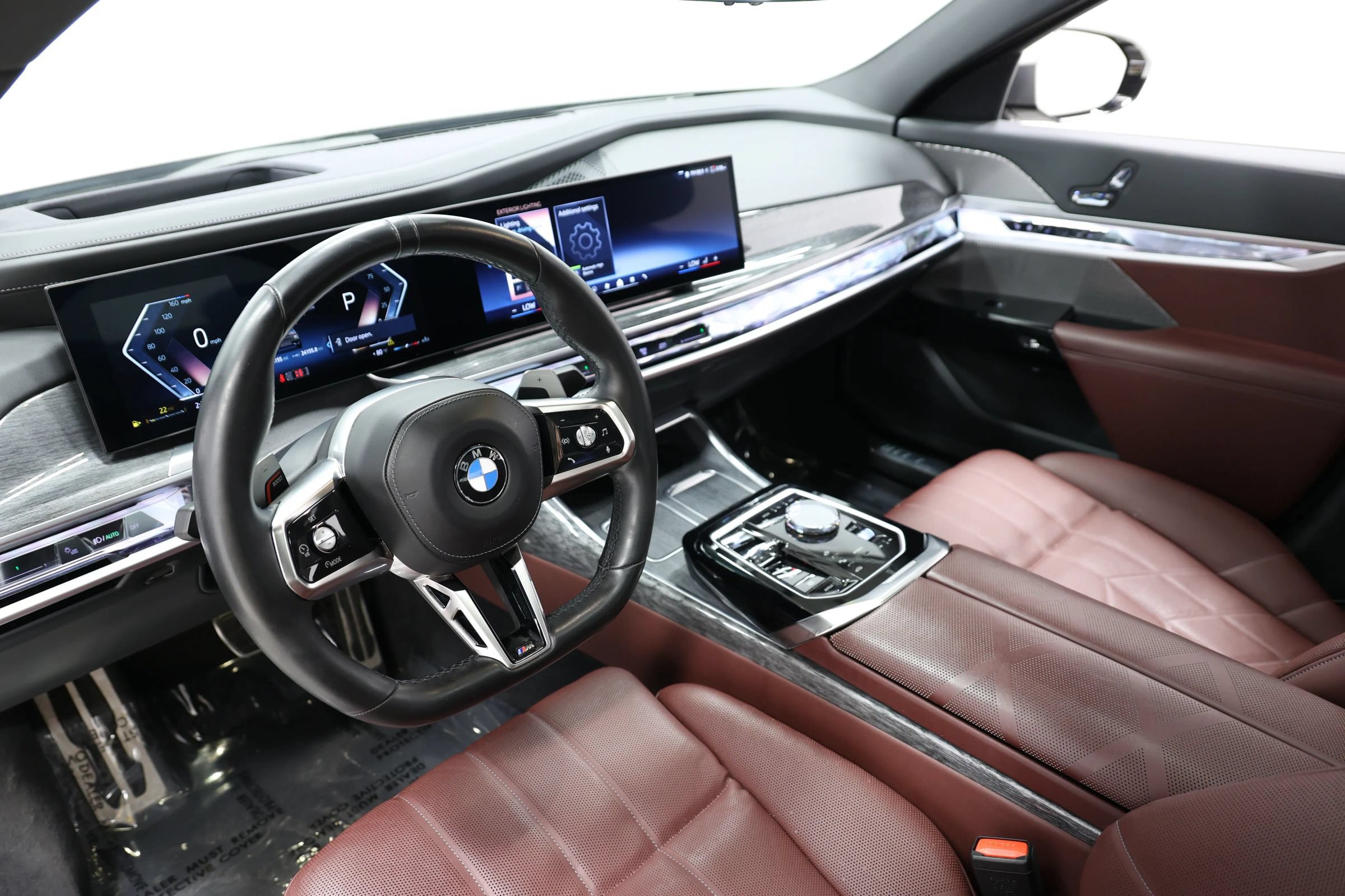 Used 2023 BMW 740i w/ Parking Assistance Package RWD image 2