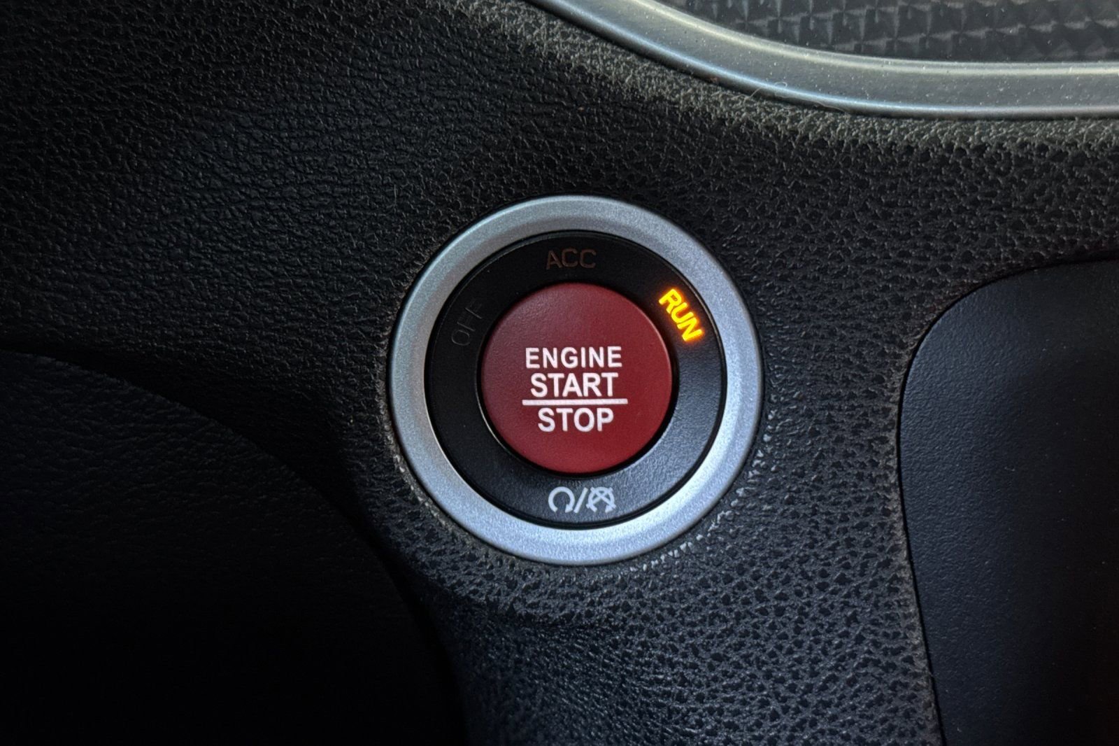 Used 2016 Dodge Charger SRT Hellcat w/ Harman/Kardon Audio Group image 22