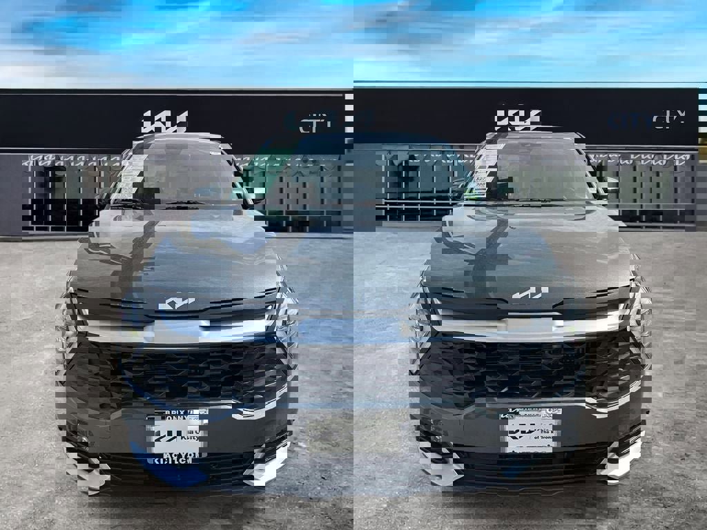 Certified 2025 Kia Sportage LX image 7