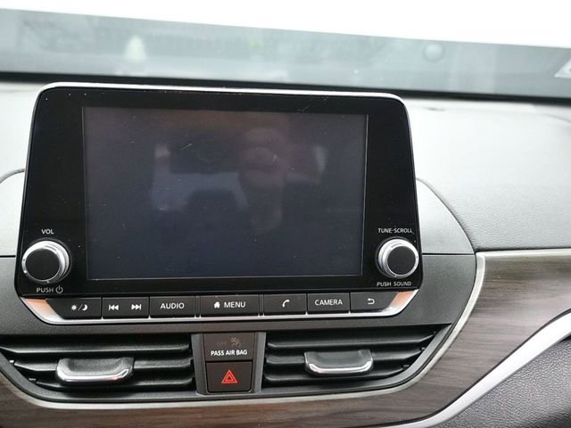 Used 2024 Nissan Altima 2.5 SV image 12