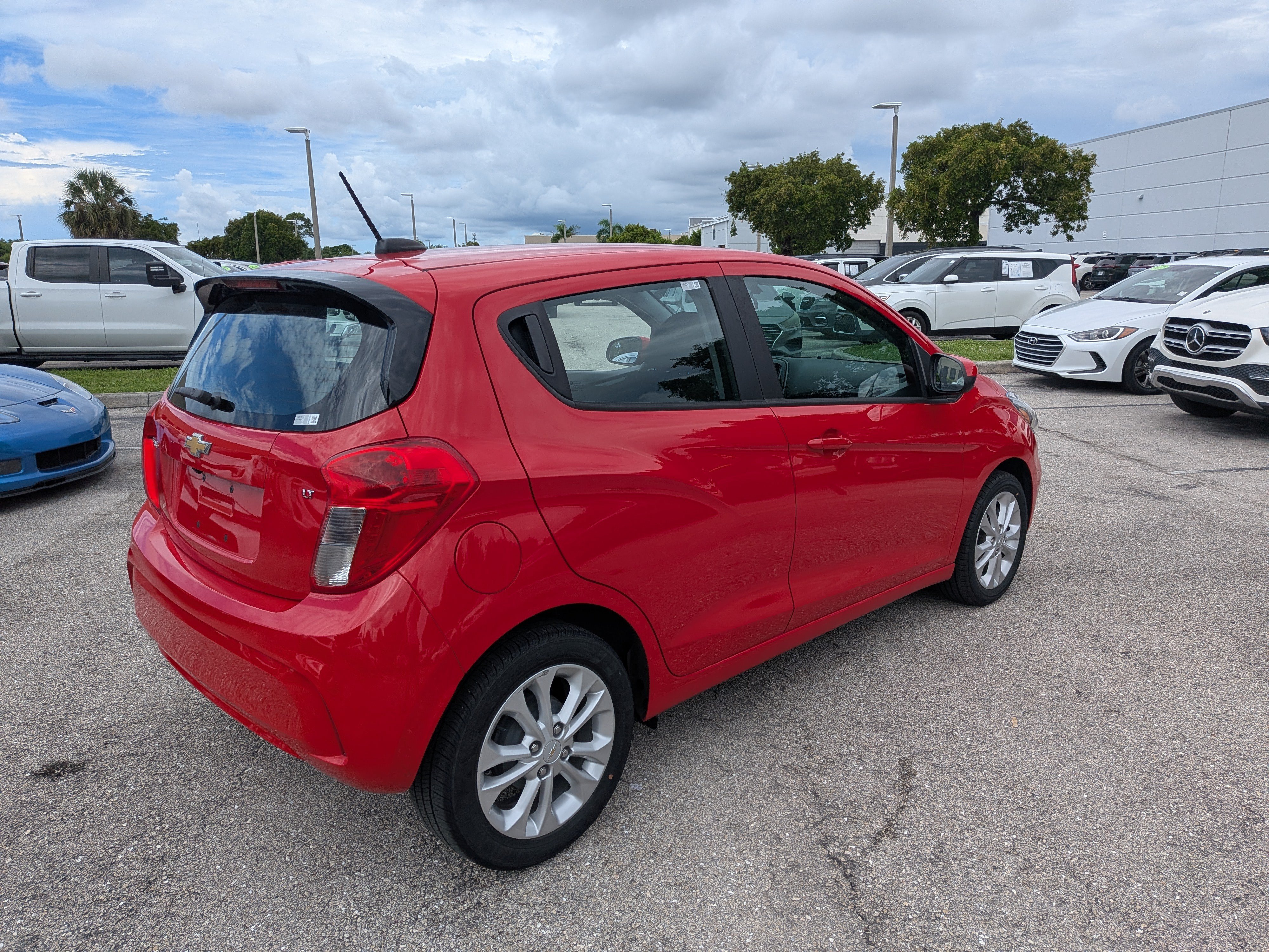 Used 2022 Chevrolet Spark LT FWD image 4
