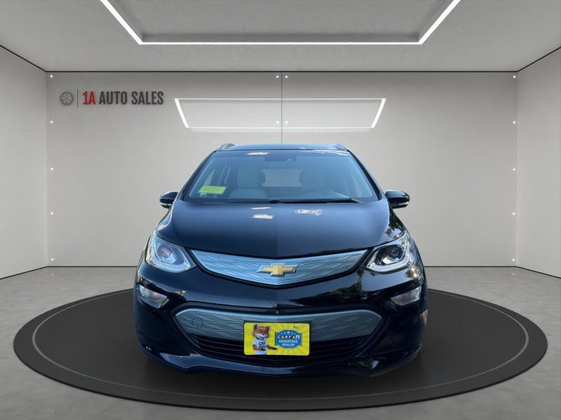 Used 2018 Chevrolet Bolt Premier w/ Driver Confidence II Package FWD image 8