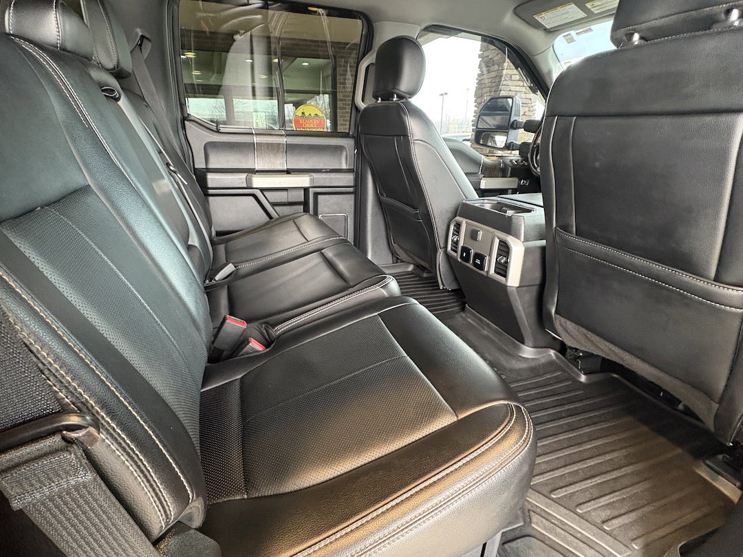 Used 2021 Ford F450 Lariat w/ Lariat Value Package image 32