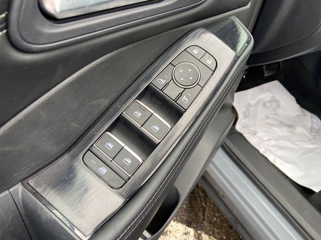 Used 2024 Nissan Rogue SL image 13