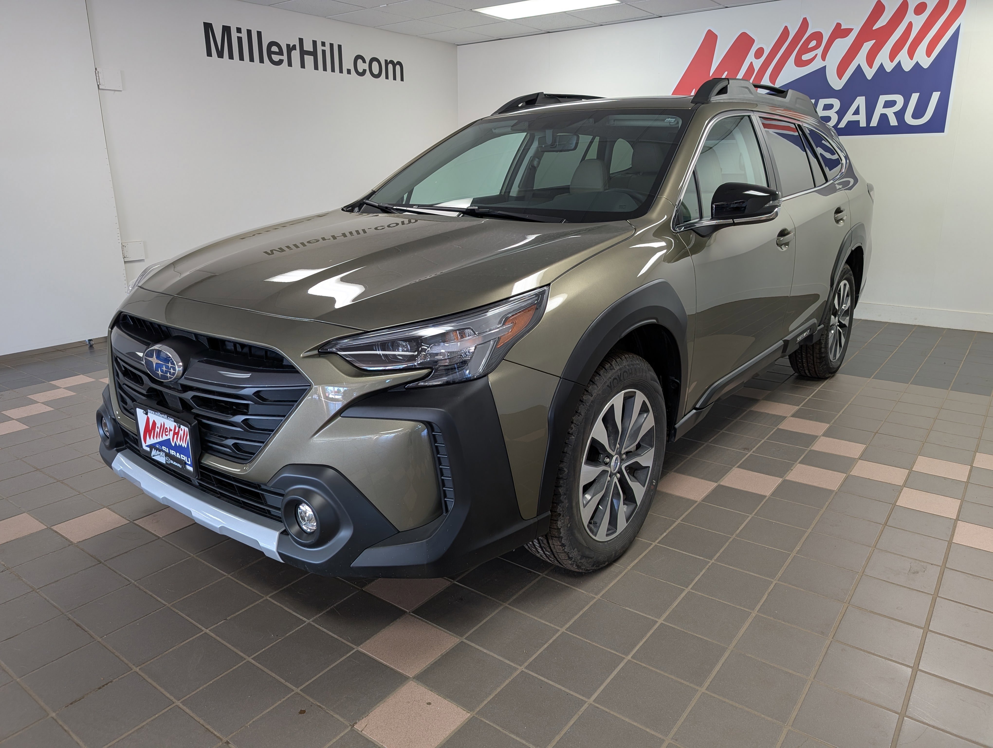 Used 2025 Subaru Outback Limited XT w/ Tech Package 3