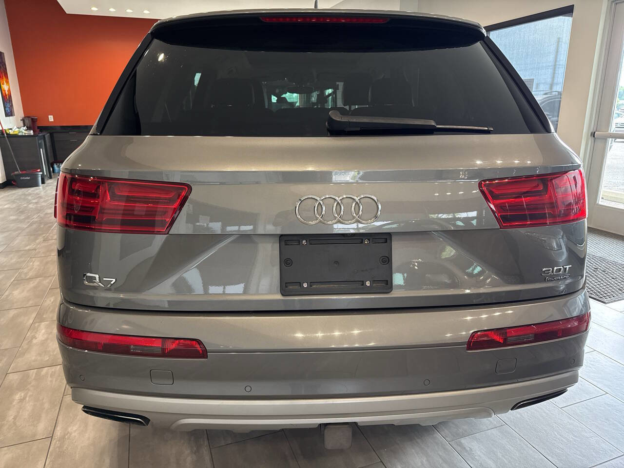Used 2017 Audi Q7 3.0T Premium Plus image 6