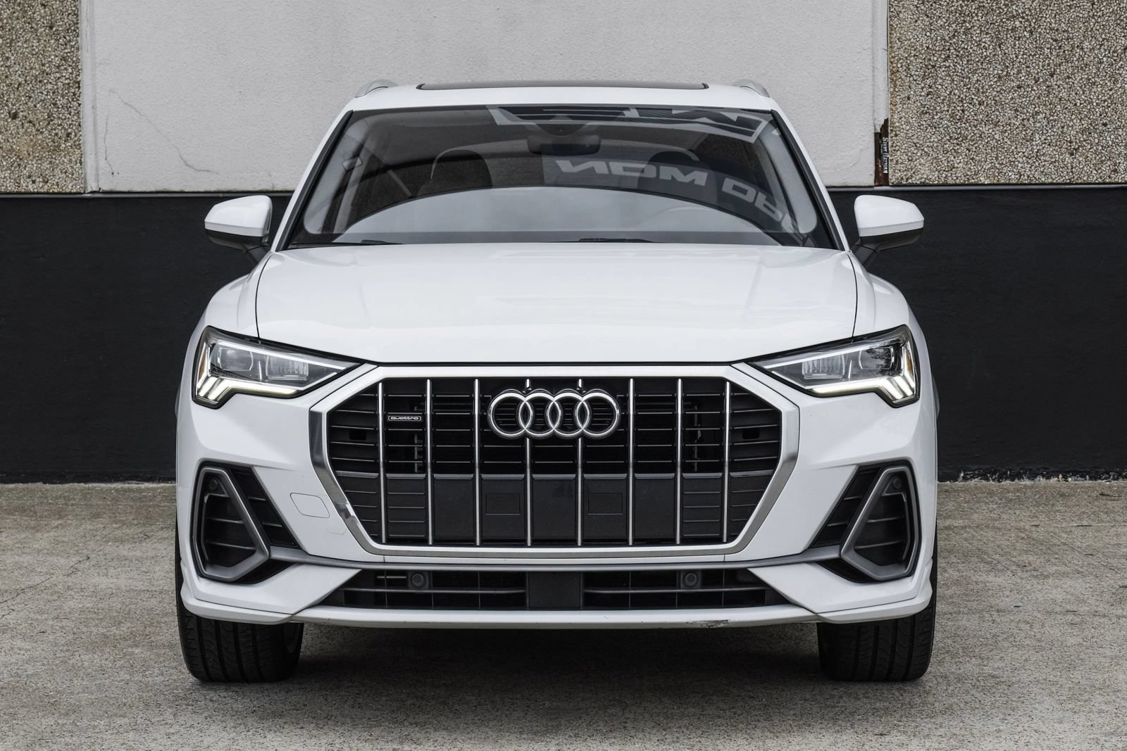 Used 2020 Audi Q3 2.0T Premium Plus w/ Premium Plus Package AWD/4WD image 6