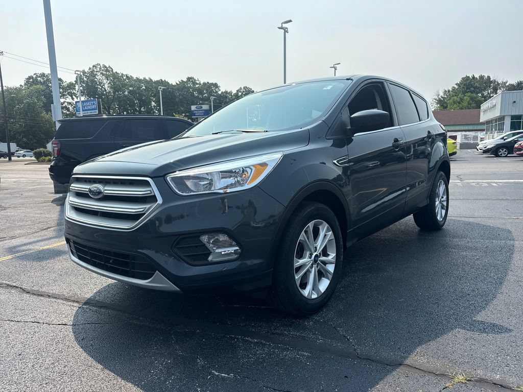 Used 2019 Ford Escape SE AWD/4WD image 2