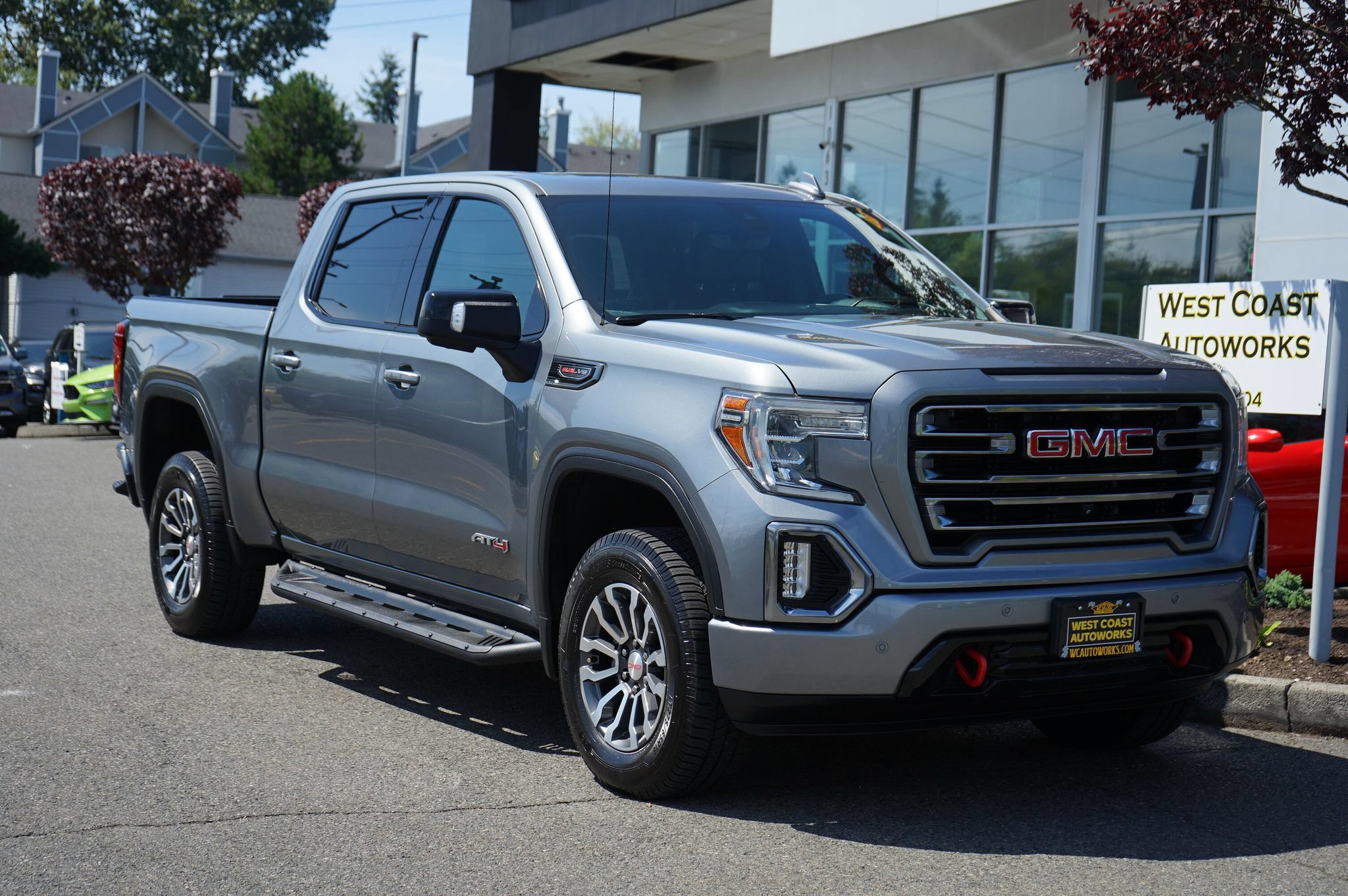 Used 2020 GMC Sierra 1500 AT4 w/ AT4 Premium Package AWD/4WD image 8