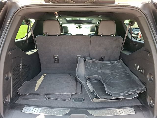 Used 2021 Chevrolet Suburban Premier AWD/4WD image 32