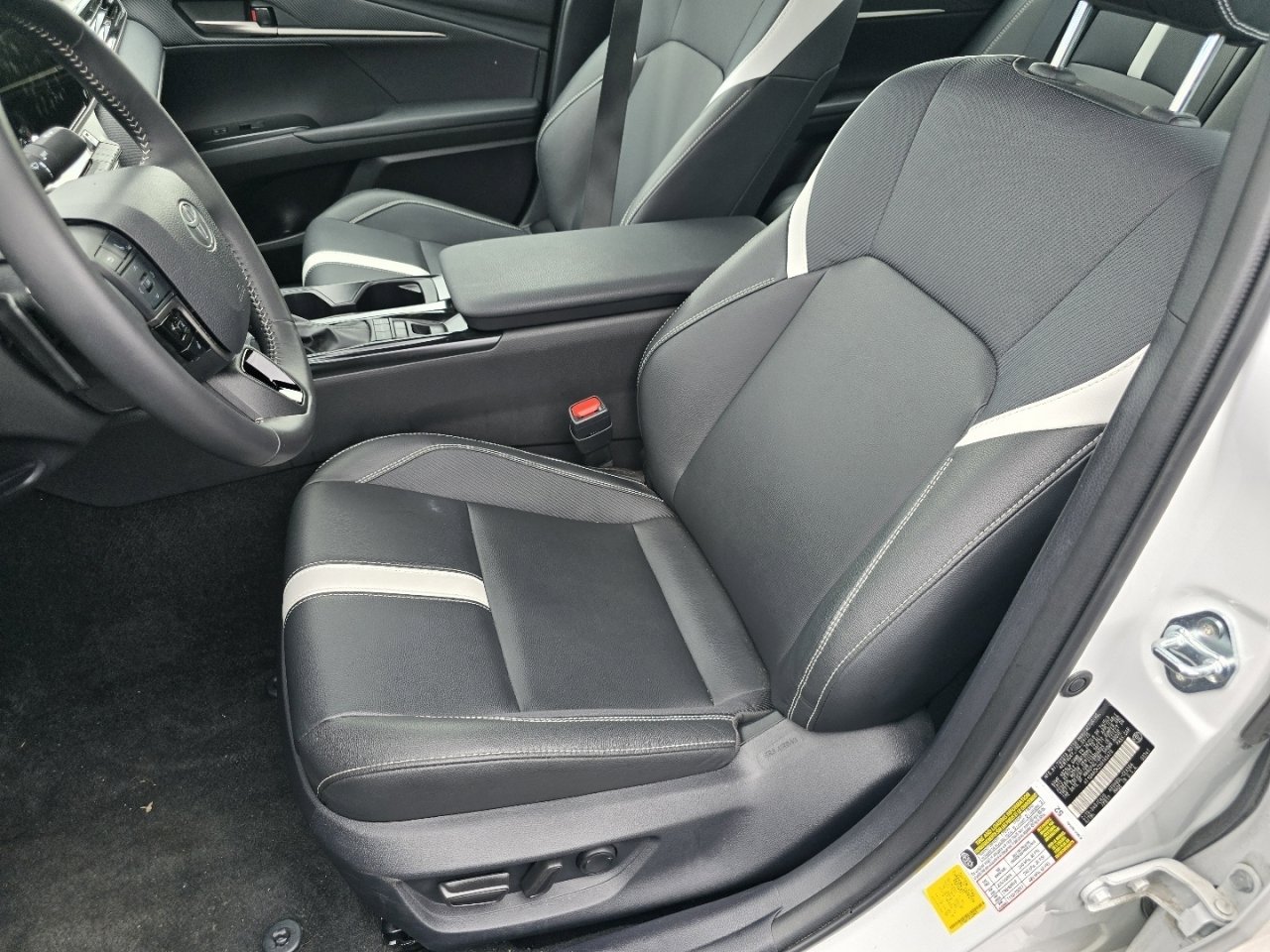 Certified 2025 Toyota Camry SE image 14